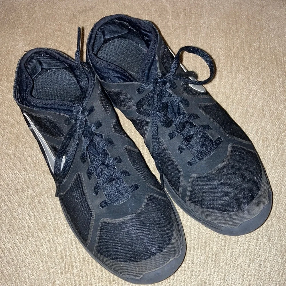 NIKE Lunarlon Womens Sneakers Size 8